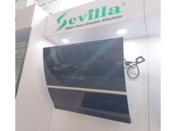 hinh anh lap dat tai showroom may hut mui sevilla sv 90k4