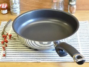 Chảo từ Fissler Adamant 28cm 1 hinh anh thuc te chao tu fissler protect steelux premium 28