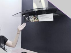 hinh anh thuc te may hut mui electrolux efc936gar