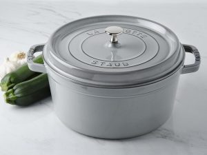 Nồi gang Staub Round Cocotte Grey 14cm 4 hinh anh thuc te noi gang staub round cocotte grey 14cm