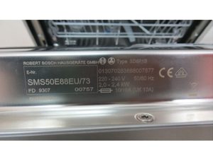 khac laze seri may rua chen bosch sms50e88eu