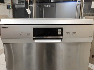 hinh anh thuc te may rua chen doc lap hafele hdw f60e