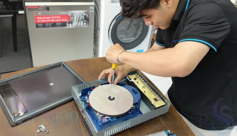 thay mat kinh bep tu