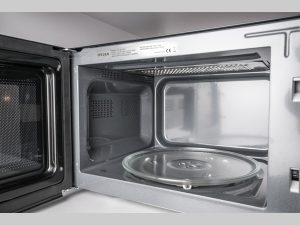 khoang lo vi song spelier sp 8213 eu