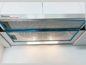 hinh anh lap dat thuc te may hut mui binova bi 28 w 06