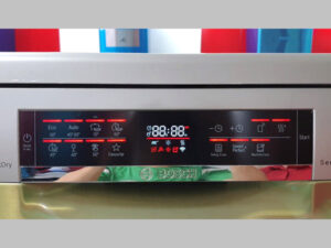 Máy rửa bát Bosch SMS6ZCI01P Bang DK