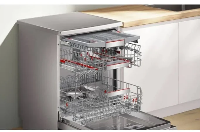 anh-ben-trong-may-rua-bat-doc-lap-bosch-sms8tci04e-serie-8-say-zeolith